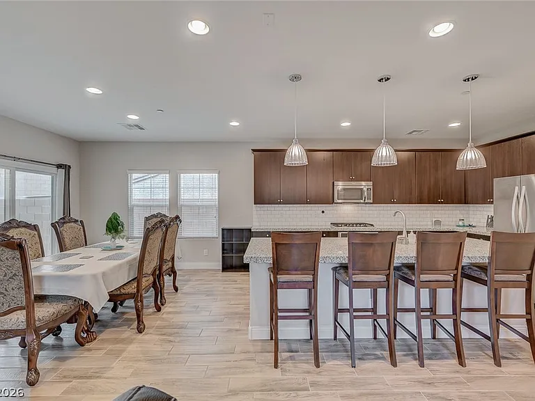 277 Persistence Ct — Photo 4