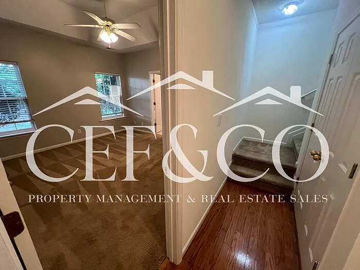 729 Lanyon Ln — Photo 14