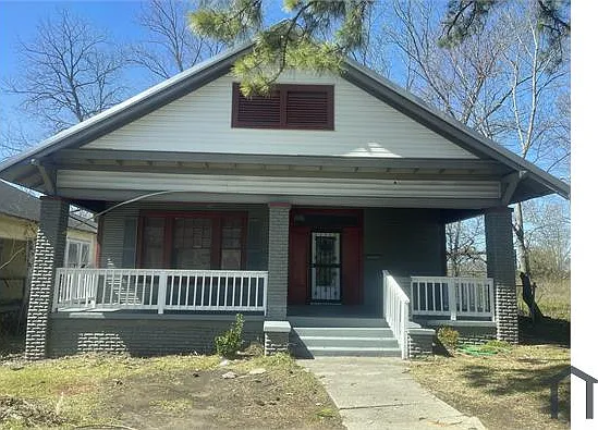 4308 40th Pl N — Photo 1