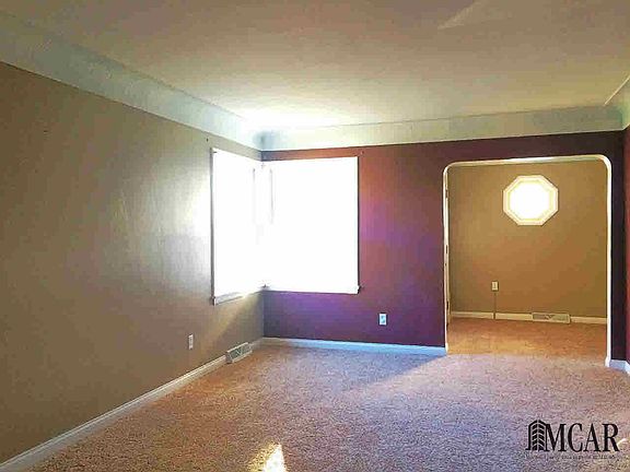 4th image of 5158 Plum Creek Dr