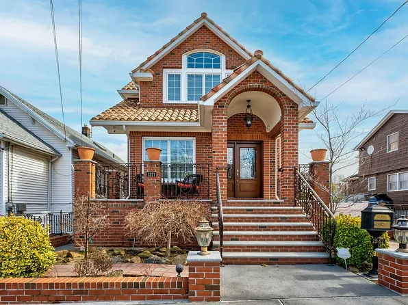 12-21 152nd St, Whitestone, NY 11357
