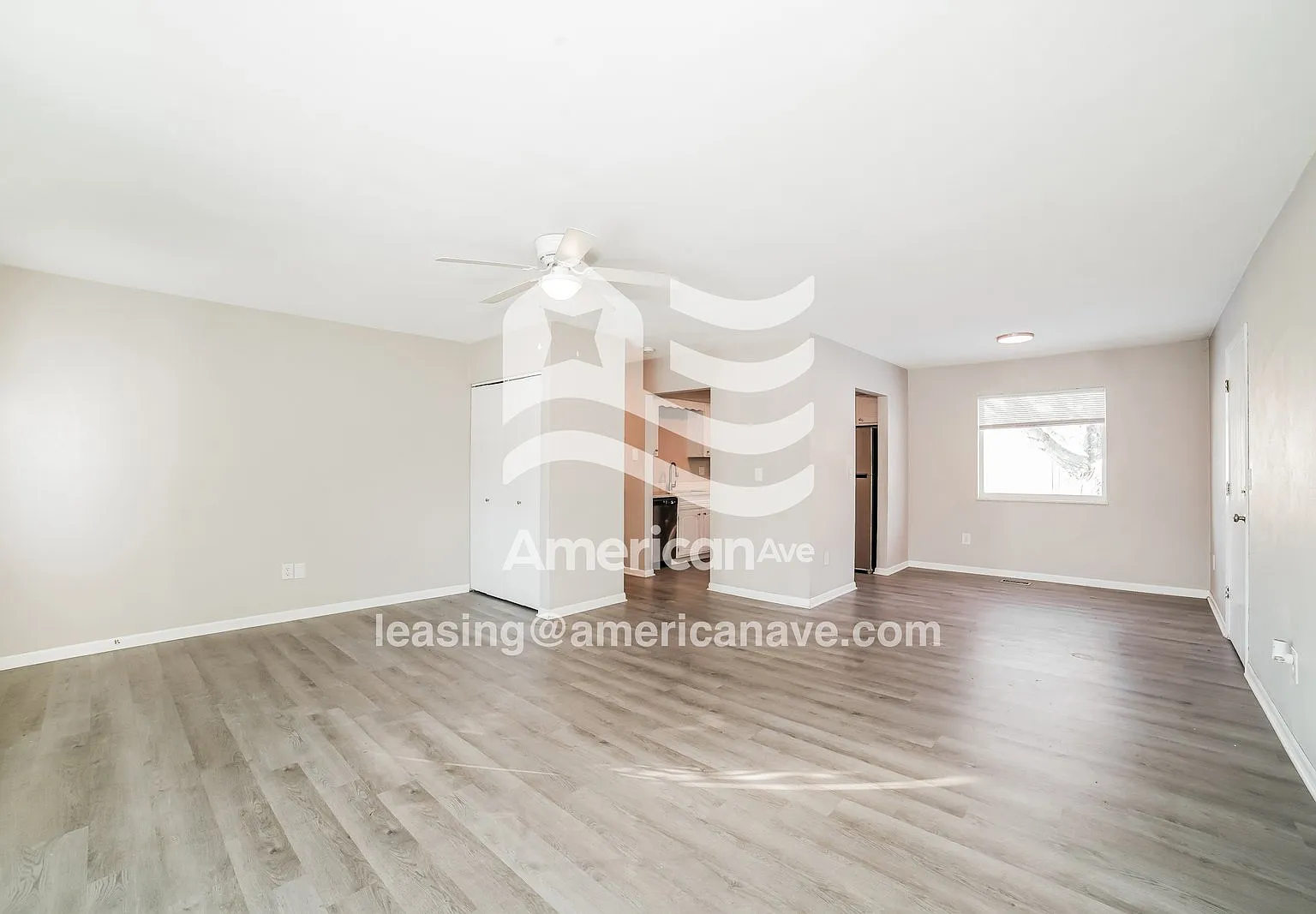 3 bed, 2.0 bath, 1196 sqft, $1,454 — Photo 2