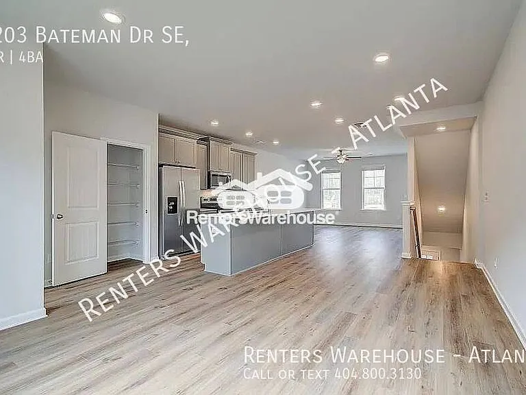 3203 Bateman Dr — Photo 3