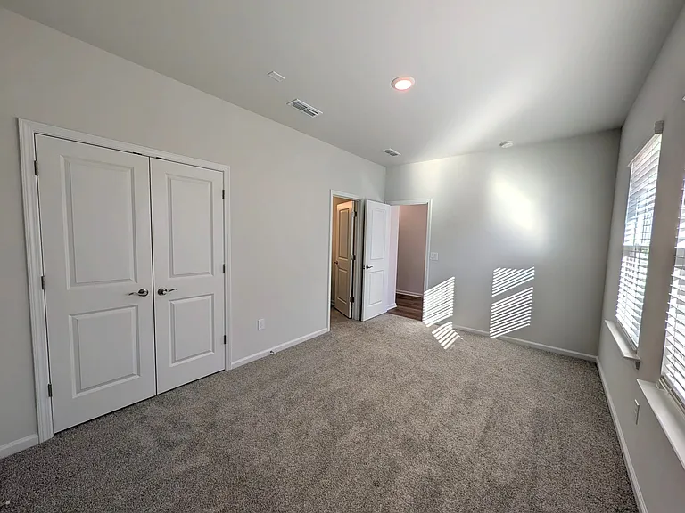 Downstairs Bedroom#1
