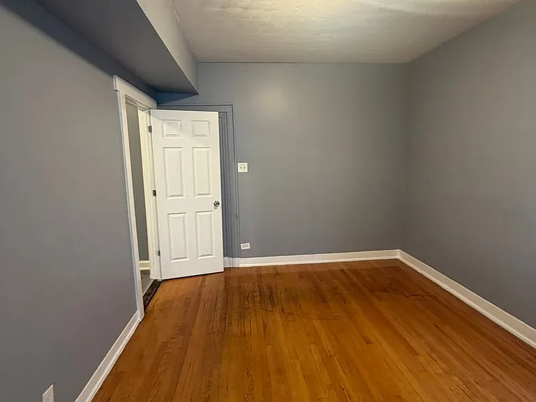 7001 S Aberdeen St — Photo 21
