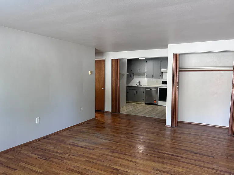 2900 NW Polk Ave #110 — Photo 8