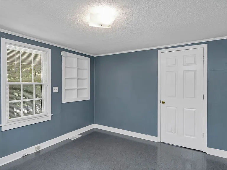 1330 Kingston Rd — Photo 21