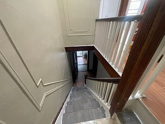 2nd image of 9212 91st Ave Floor 2