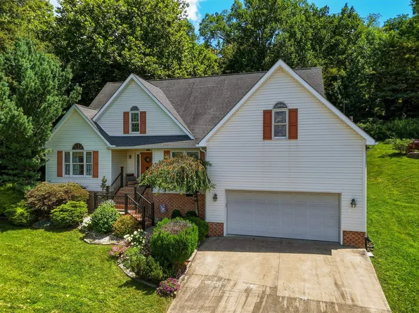 109 Dogwood Ln, South Pt, OH 45680