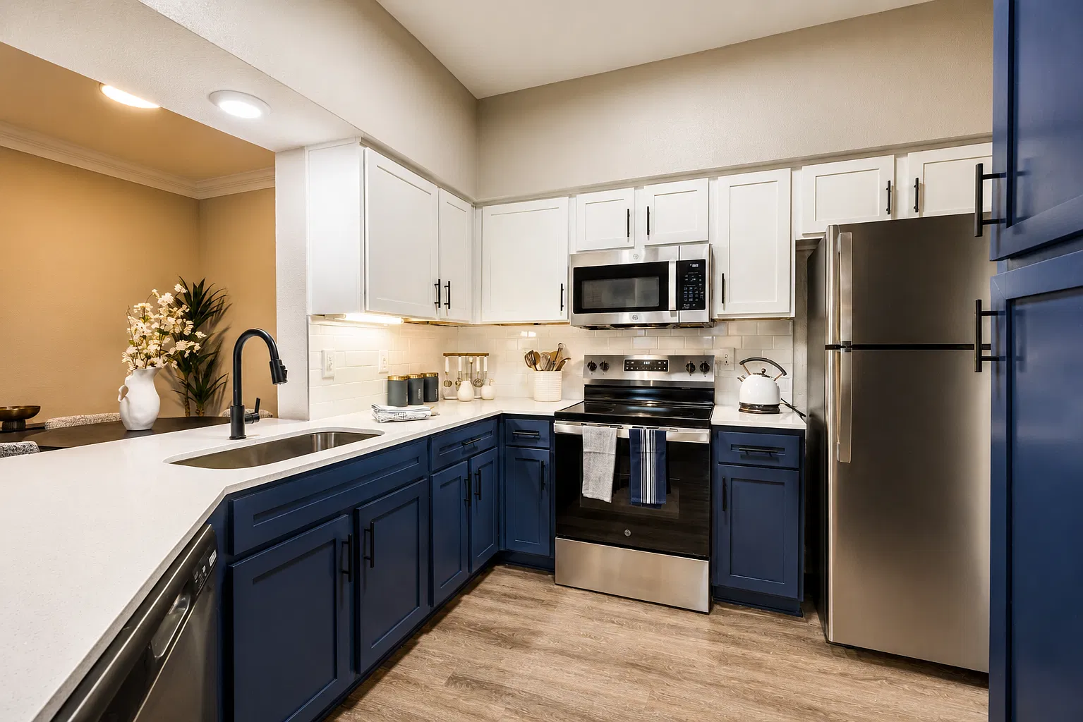 Aura at Westchase — Photo 2