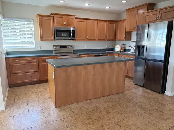 2034 N 47th St, Phoenix, AZ 85008