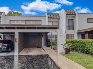 6524 Kendale Lakes Dr APT 1504, Miami, FL 33183