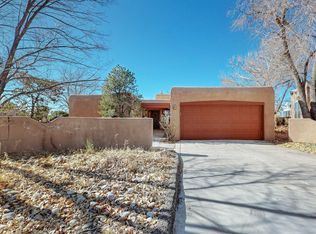 2715 Tramway Cir NE, Albuquerque, NM 87122