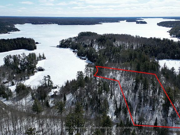 2nd image of 252 Clear Lake Rd