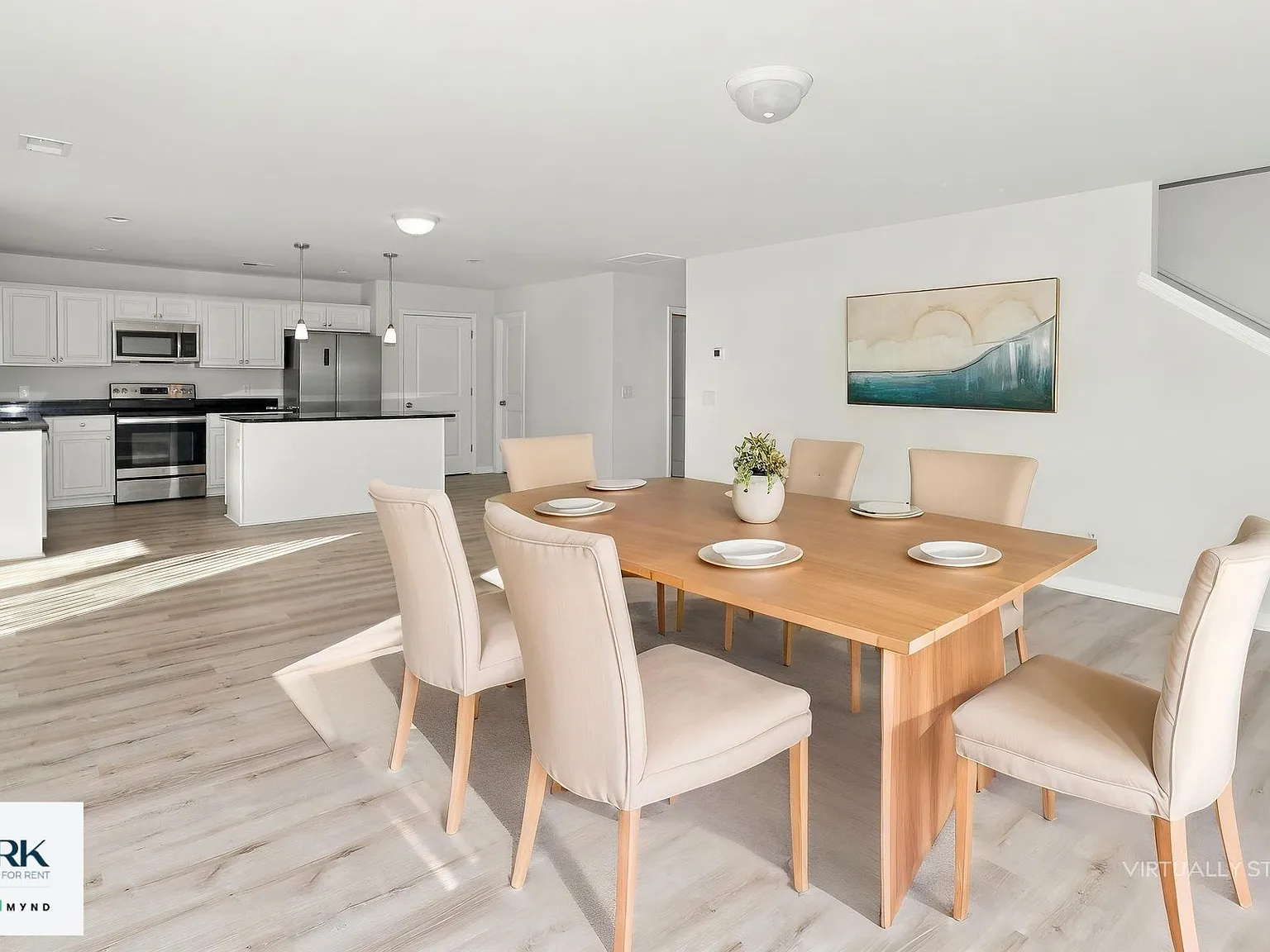 3 bed, 2.5 bath, 2431 sqft, $2,175 — Photo 3
