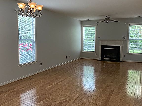 3rd image of 11715 Legacy Woods Dr