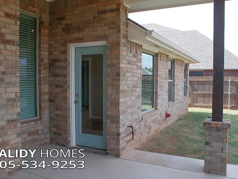 800 Bison Crossing Dr — Photo 32