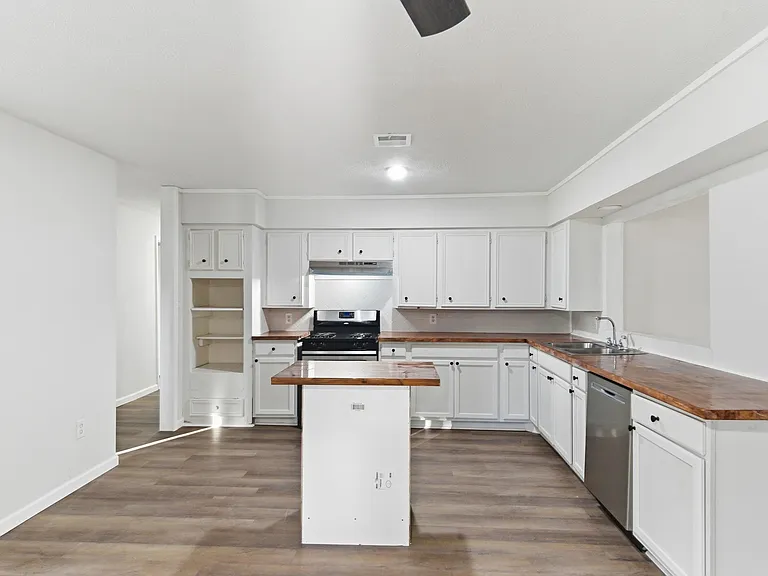 452 Scenic Dr — Photo 5