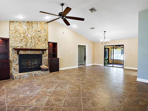 4th image of 3028 Lake Woodward Dr