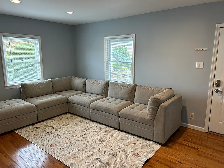 328 Union Ave — Photo 2