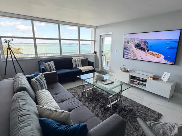 1420 Brickell Bay Dr, Miami, FL