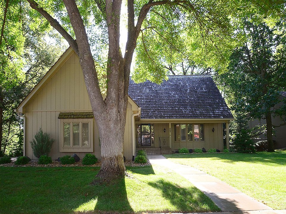 1st image of 505 Martin Dr