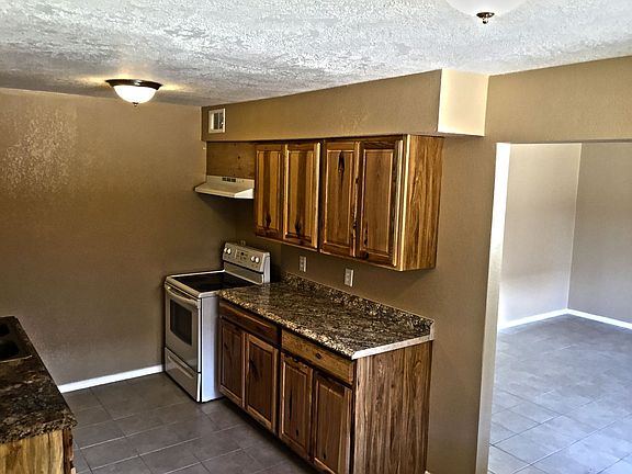 3rd image of 10801 Towner Ave NE #84547F41E