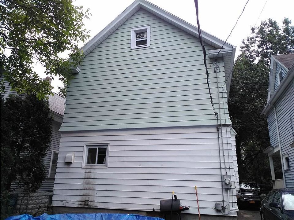 2nd image of 258 Curtis St