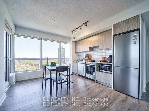 395 Bloor St E #1608, Toronto, ON M4W 1H7