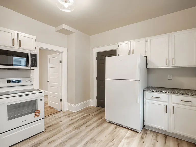 3507 Newton Ave N — Photo 12