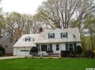 1910 Temblethurst Rd, South Euclid, OH 44121