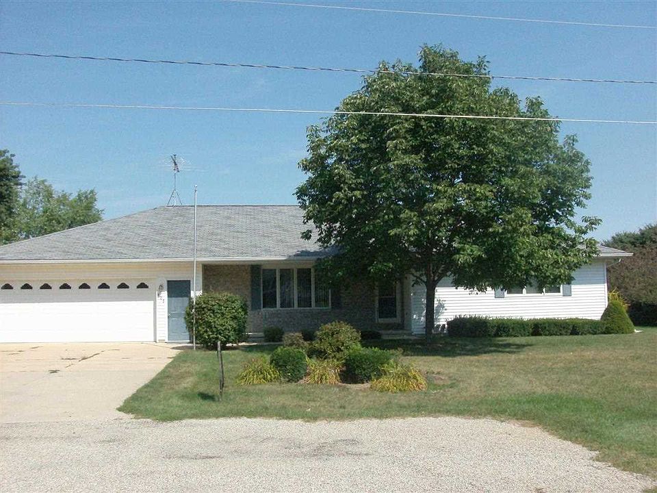 1st image of 605 2nd St NE