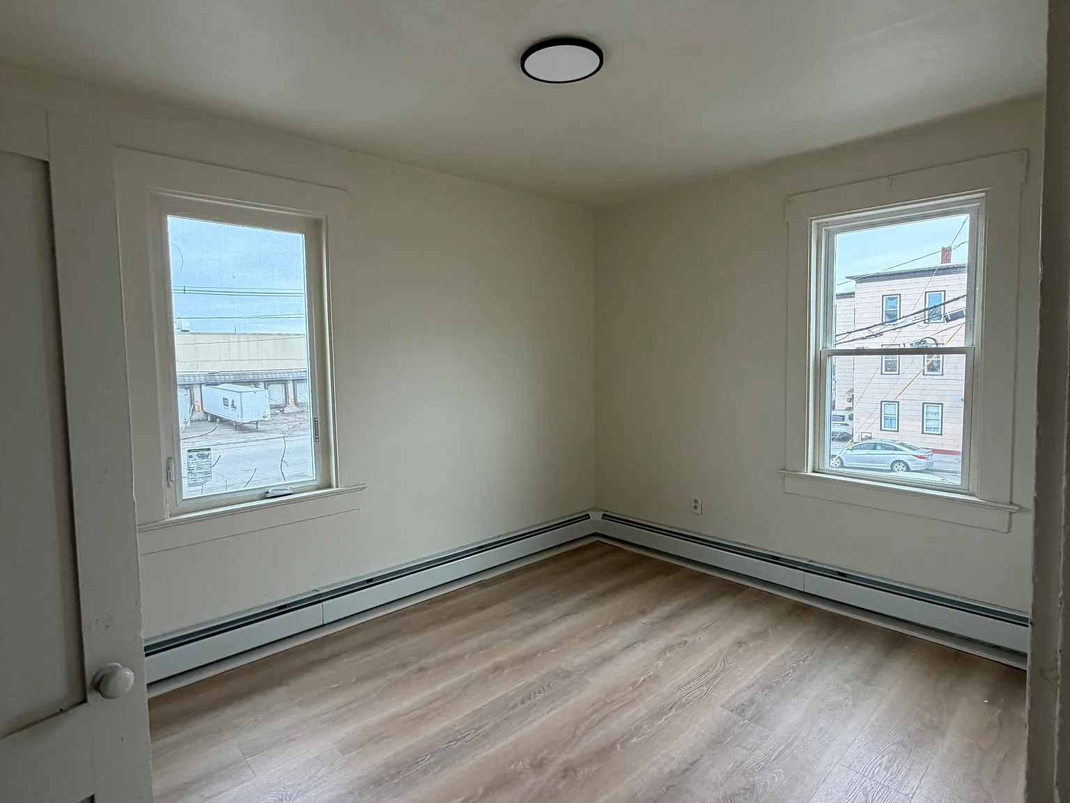 3 bed, $1,650 — Photo 4