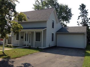 92 Park St, Oxford, MI 48371