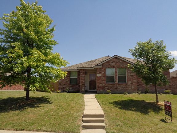 5th image of 2908 Lake Vista Dr