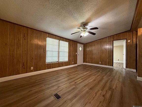 2nd image of 14454 Oak Meadow St