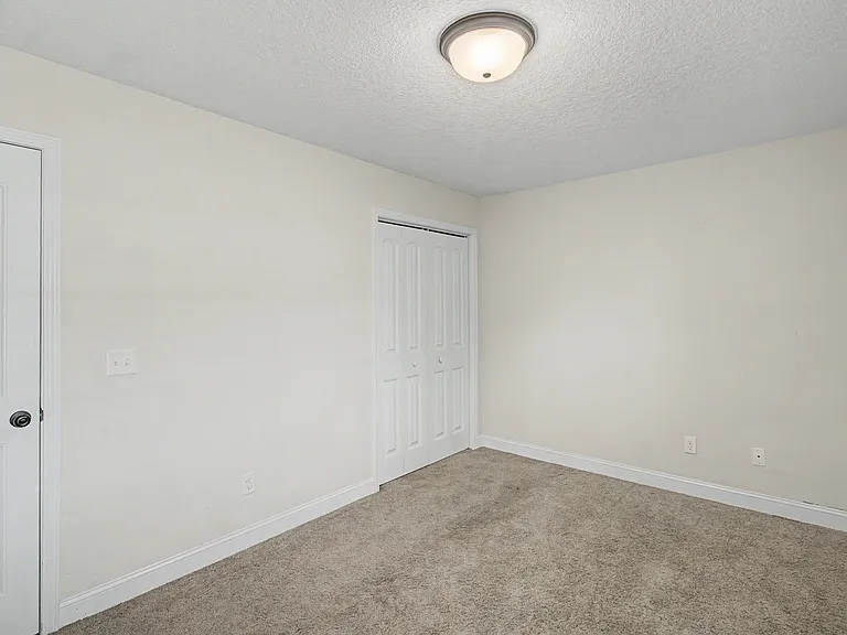 225 Augusta Way — Photo 13