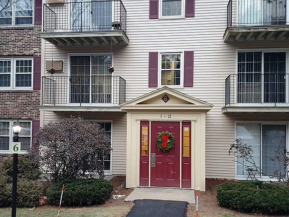 3rd image of 6 Autumn Leaf Dr APT 4