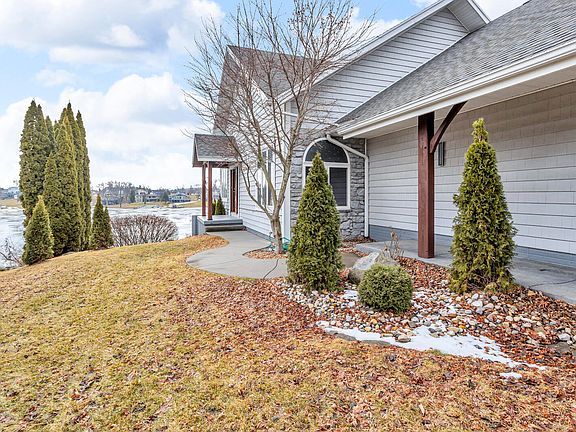 4th image of 14385 Crestridge Dr