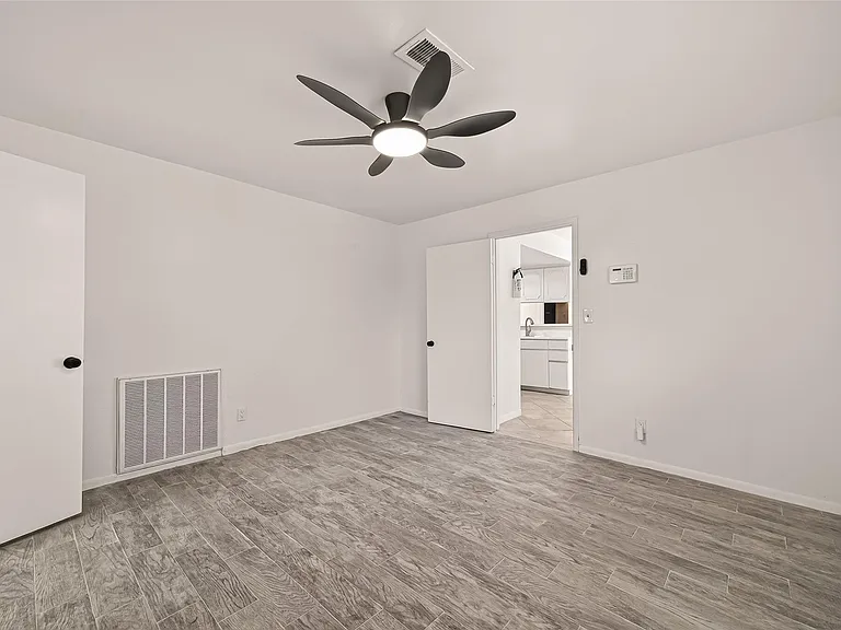 5523 Kuldell Dr — Photo 37