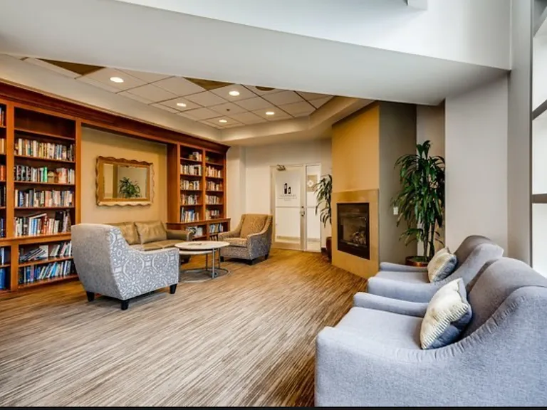 545 N Dearborn St #2510 — Photo 31