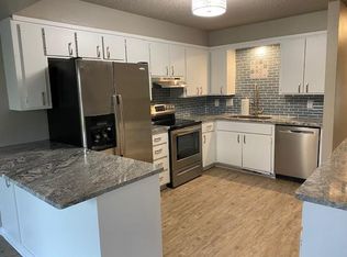 10108 Hefner Village Ter, Oklahoma City, OK 73162