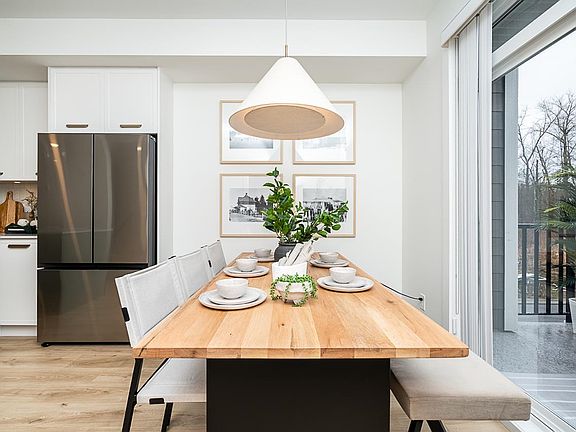 5th image of 20680 76b Ave #9