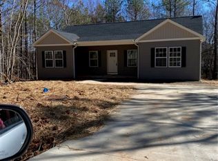 472 Cedar Hill Rd, Six Mile, SC 29682