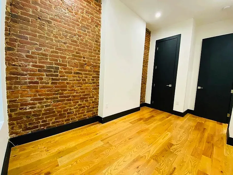 758 Putnam Ave #3A — Photo 4