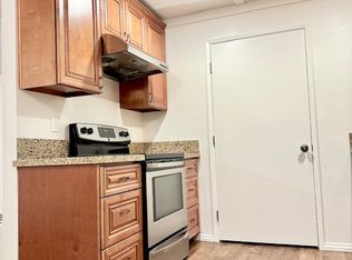 10836 Oak St #10836A, Los Alamitos, CA 90720