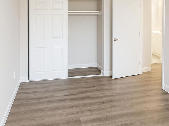 5th image of 2708 Vandiver Dr APT 7C