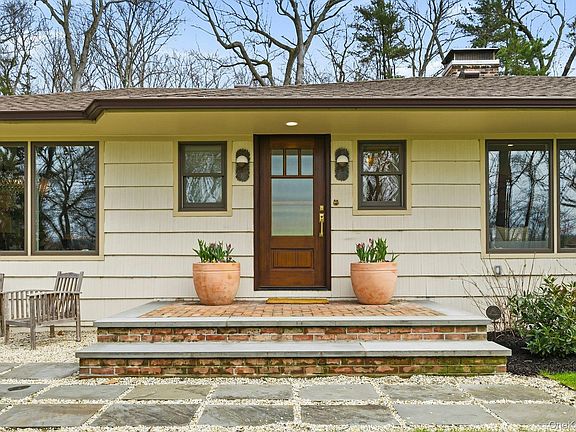 3rd image of 6 Greatmeadow Road