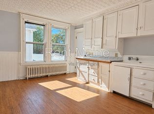 74 Spring St APT 2R, Lewiston, ME 04240