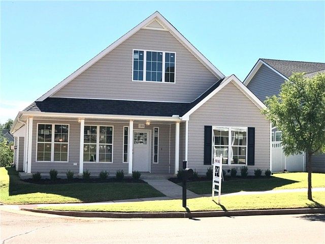 1st image of 124 Chardonnay Ln